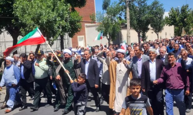 راهپیمایی جمعه «خشم و نصر» در چایپاره راهپیمایی جمعه «خشم و نصر» در چایپاره