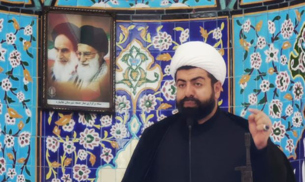 تسلیم کردن جمهوری اسلامی ایران امکان پذیر نیست. تسلیم کردن جمهوری اسلامی ایران امکان پذیر نیست.