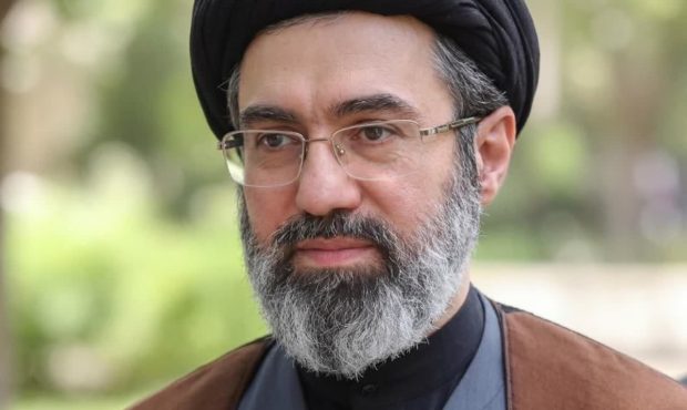 پایداری در راه مقاومت، نصرت الهی در پی دارد